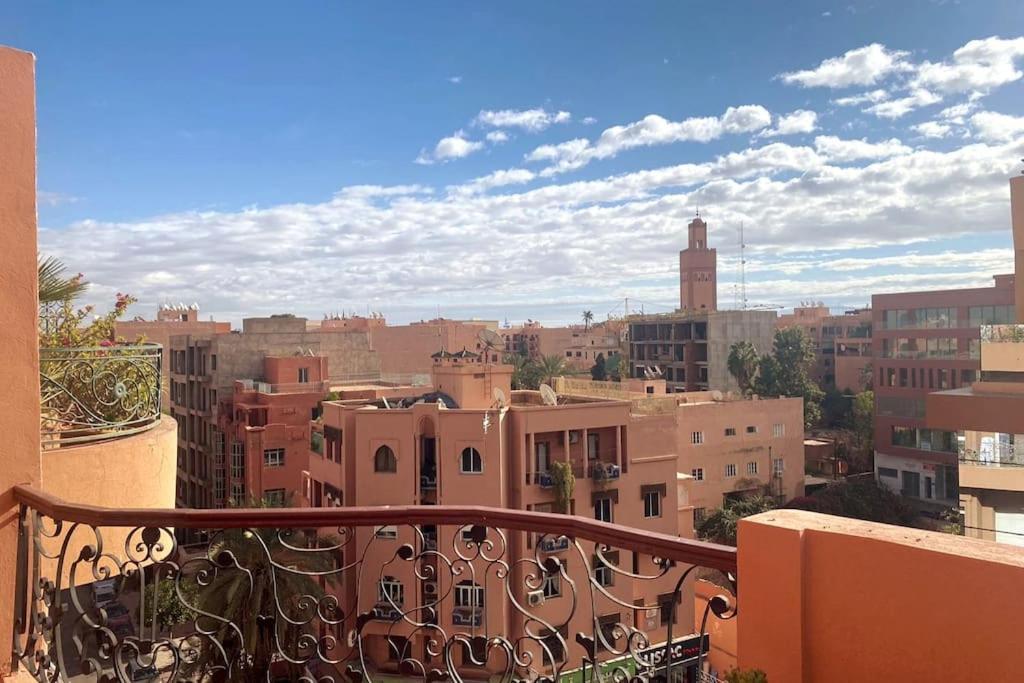 Sunny Terrace & Comfy Beds In Marrakech Leilighet Marrakesh Eksteriør bilde